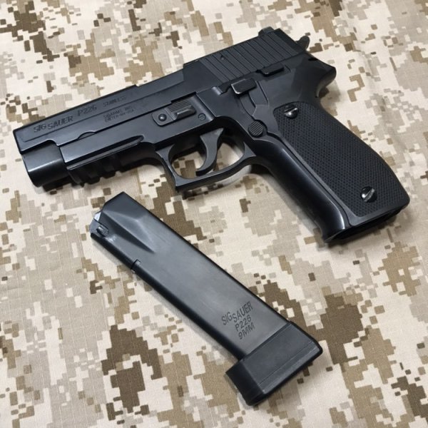 画像1: ■BLACK LINE■ SIG P226 20rd STYLE LONG MAG (ダミーマガジン)