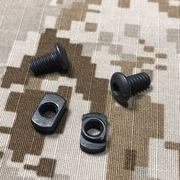 画像12: 実物 magpul M-LOK アルミレールパネル 7slots  MAG582-BLK