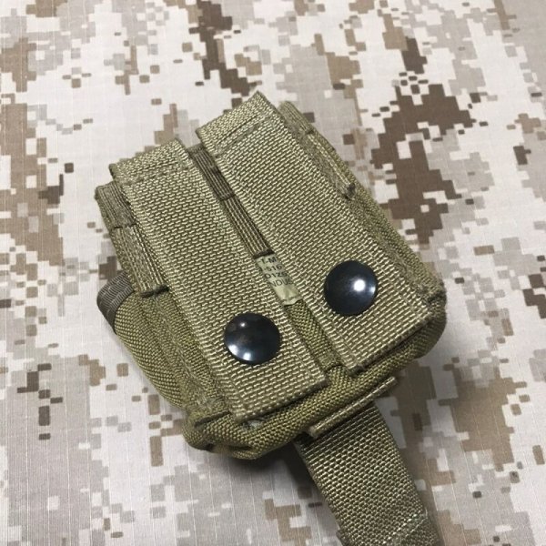 画像5: 実物 EAGLE ハンドグレネード ポーチ(フラッググレネード) コヨーテ