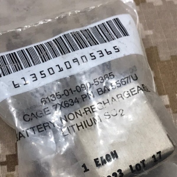 画像2: 米軍放出品 AN/PVS-7 NVG用 バッテリー 未使用品