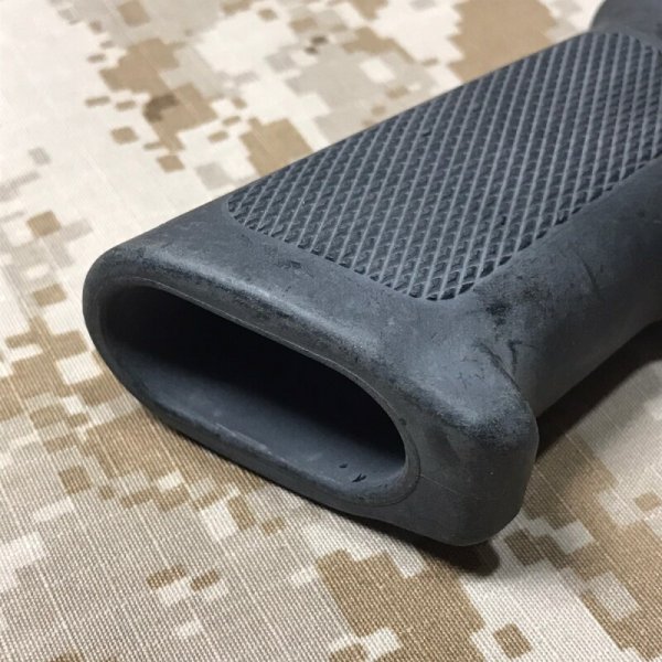 画像4: 米軍放出品 官給品 COLT A2ピストルグリップ F3マーク