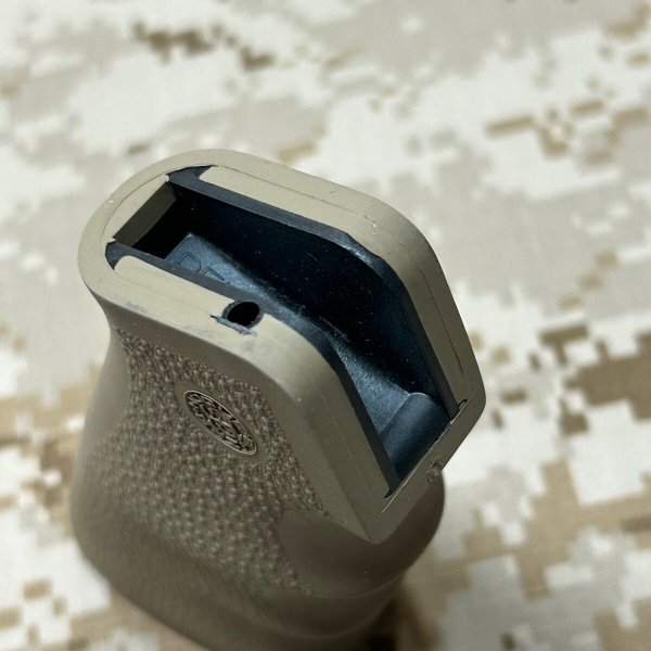 画像7: 実物 HOGUE MONO GRIP AR-15  FDE ホーググリップ 旧型モデル
