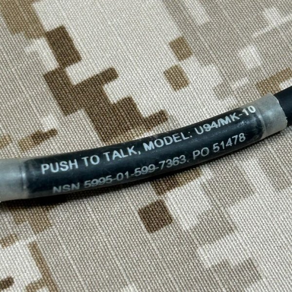 画像9: 実物 TEA U94/Mk10 PTT スイッチ 防水10pinコネクター