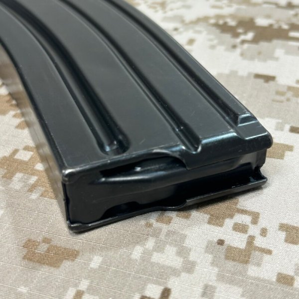 画像7: 沖縄放出品 実物 HK純正 30rdスチールマガジン オールドAE刻印(2)  HK416.MR556