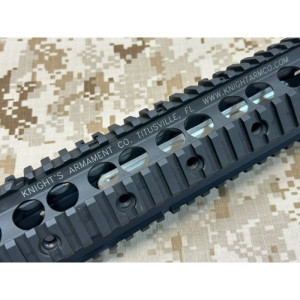 画像3: 実物 Knight's armament  ナイツ URX2  10.5inch ハンドガード BLACK P/N:20549