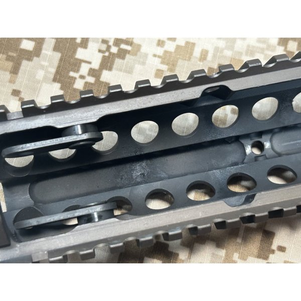 画像11: 官給品 実物 daniel defense M4A1 RIS2 12.25インチレール FDE 2010年製  放出品