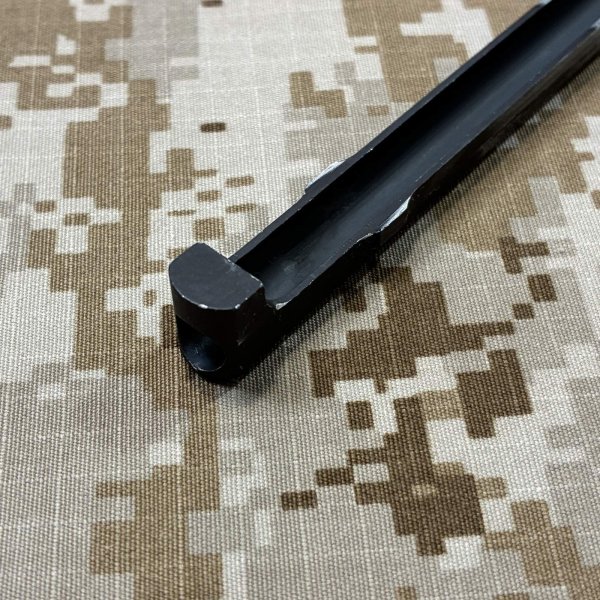 画像6: 沖縄放出品 実物官給品 COLT M4チャージングハンドル USED 1