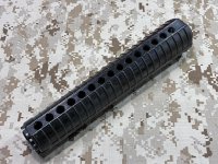 実物官給品 COLT M16A2 ライフルハンドガード　放出品