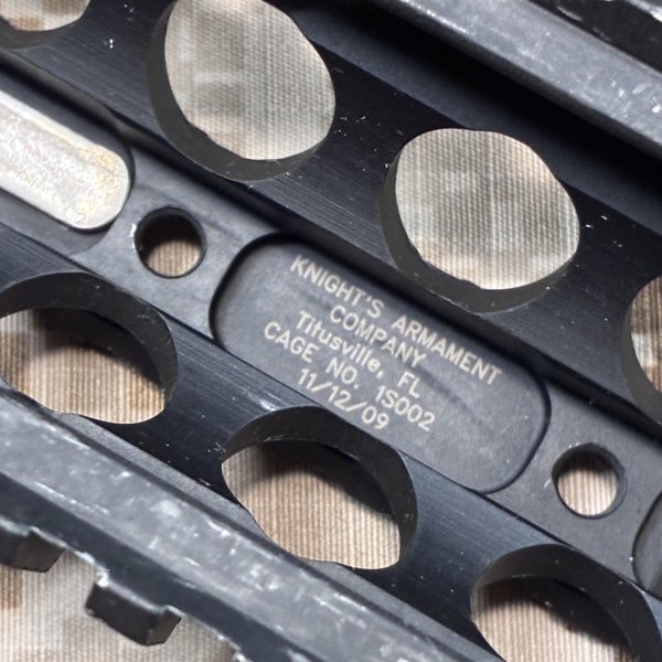 画像11: 放出品  実物 Knights ナイツ RAS ハンドガード（レールパネル、フォアグリップ付き） 