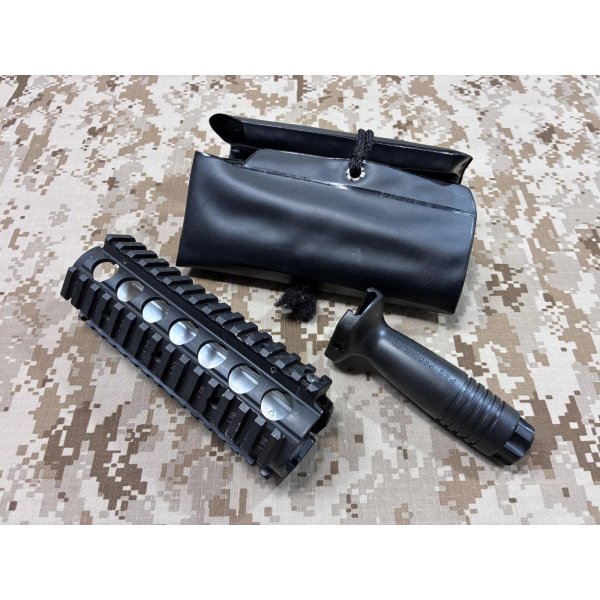 画像1: 放出品  実物 Knights ナイツ RAS ハンドガード（レールパネル、フォアグリップ付き） 