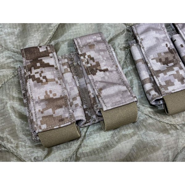 画像2: 実物 EAGLE aor1  40mm グレネードダブルポーチ