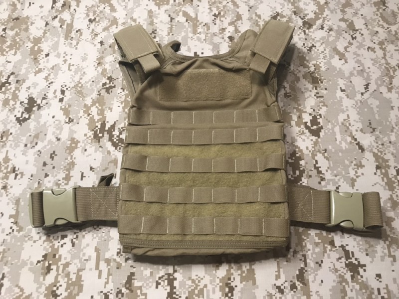実物 Dbt Diamond Back Tactical プレートキャリア コヨーテ M Size Black Line