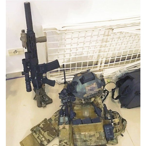 実物 MIDWEST HK416/MR556 ハンドガード M-LOK 9インチ - BLACK LINE