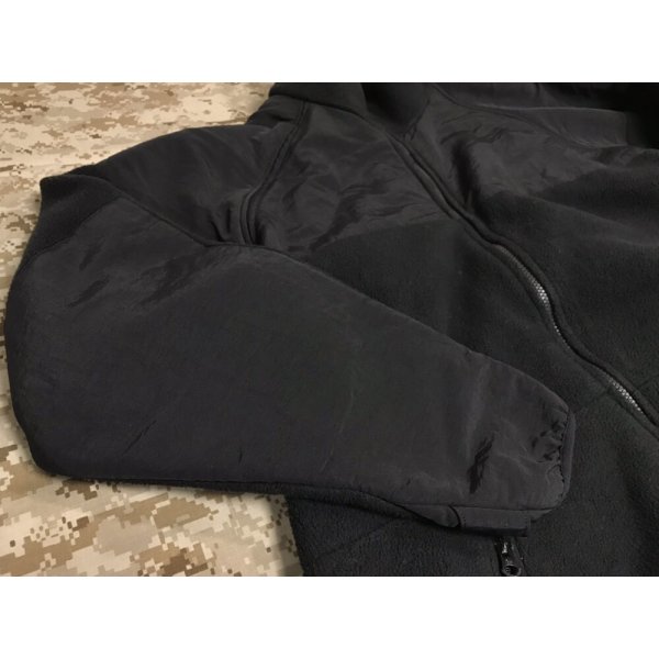 画像4: 米軍官給品 USMC ポーラテックフリース 黒 Lサイズ 美品  PECKHAM (4)