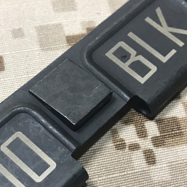 画像6: 実物 noveske  ダストカバー (エジェクションポートカバー) 300BLK (6)