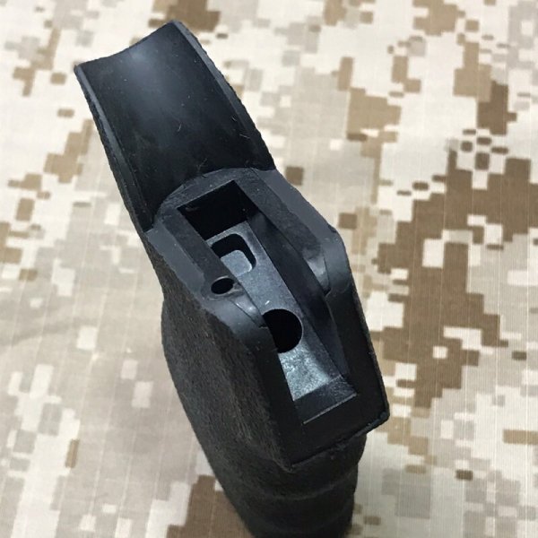 画像10: 実物 パックマイヤー AR15 ピストルグリップ 黒 (10)