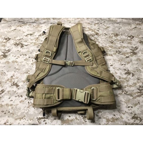 画像7: 実物 TAD GEAR FAST Pack EDC バックパック コヨーテブラウン  (7)