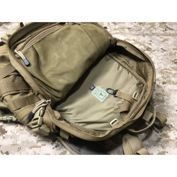 画像10: 実物 TAD GEAR FAST Pack EDC バックパック コヨーテブラウン  (10)
