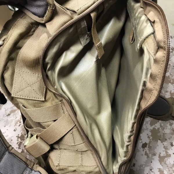 画像16: 実物 TAD GEAR FAST Pack EDC バックパック コヨーテブラウン  (16)