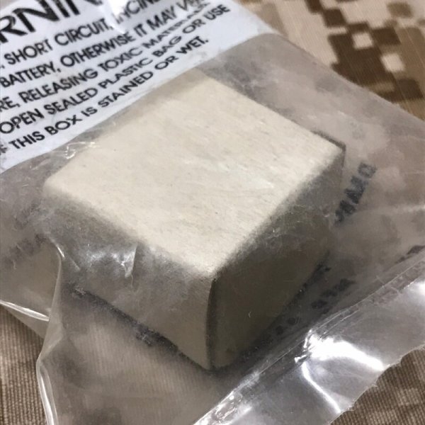 画像5: 米軍放出品 AN/PVS-7 NVG用 バッテリー 未使用品 (5)