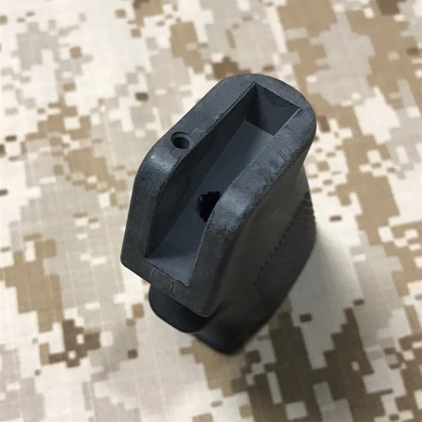 画像6: 米軍放出品 官給品 COLT A2ピストルグリップ F3マーク (6)