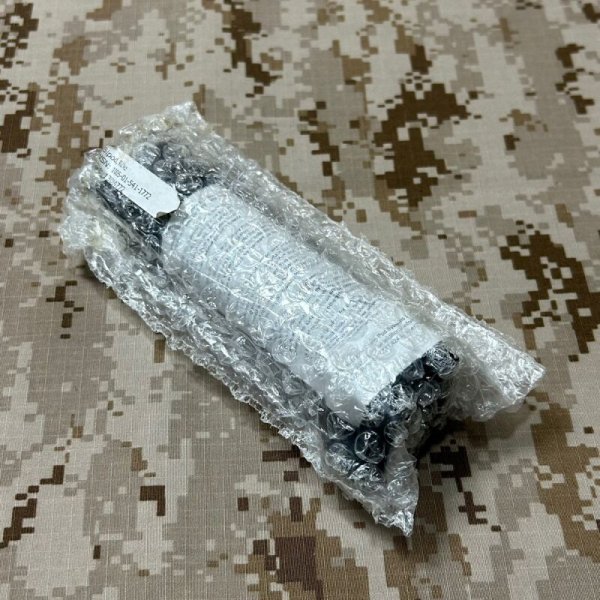 画像10: 実物放出品 GPS グリップバイポッドシステム　黒　未使用パッケージ入り (10)