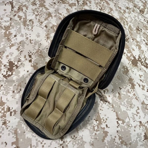 画像5: 実物官給品 EAGLE MLCS メディカルポーチ カーキ  美品 (5)