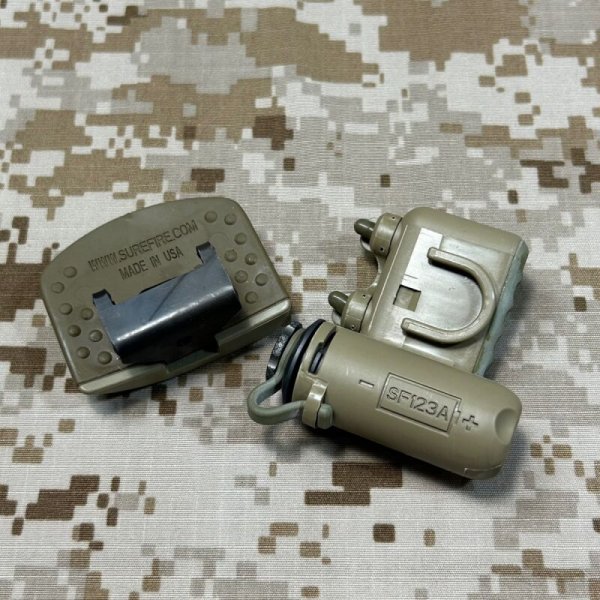 画像4: 旧型モデル  実物 surefire HL1-A-TN ヘルメットライト 青×白 LED + IFF  USED (4)