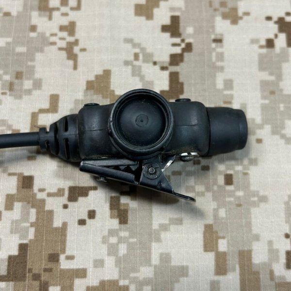 画像3: 実物 TEA U94/Mk10 PTT スイッチ 防水10pinコネクター (3)