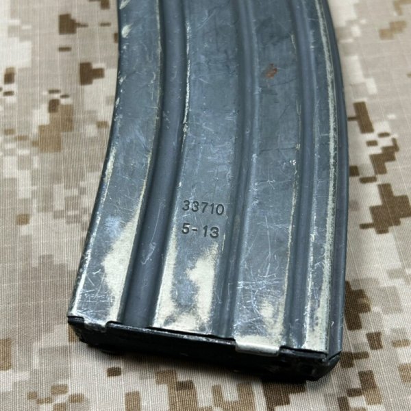 画像3: 沖縄放出品 実物 M4/M16 5.56mm  30rd アルミマガジン USED 4 (3)