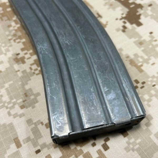 画像3: 沖縄放出品 実物 M4/M16 5.56mm  30rd アルミマガジン USED 5 (3)