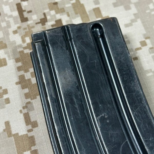 画像6: 沖縄放出品 実物 HK純正 30rdスチールマガジン オールドAF刻印(1)  HK416.MR556 (6)