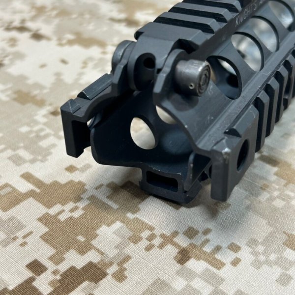 画像14: 実物 Knight's armament  ナイツ URX2  10.5inch ハンドガード BLACK P/N:20549 (14)