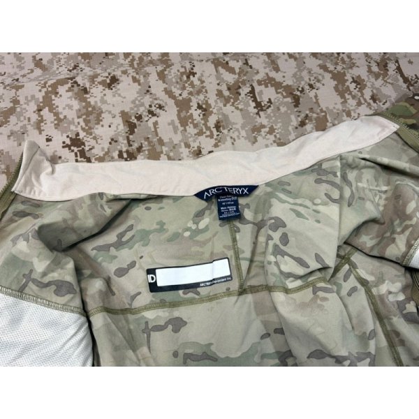 画像7: オールド 廃盤モデル  ARC'TERYX コンバットジャケット MULTICAM  XL:size (7)