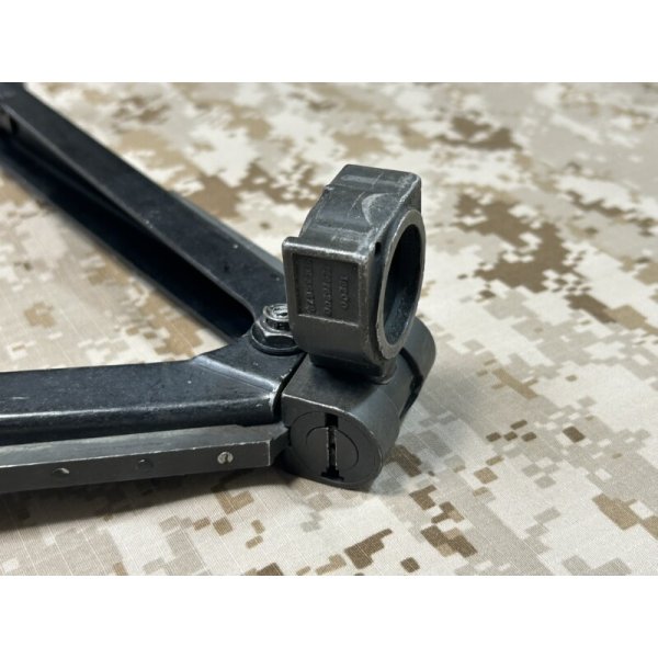 画像10: 実物 米軍官給品 FN M240 LMG バイポッド 放出品 (10)