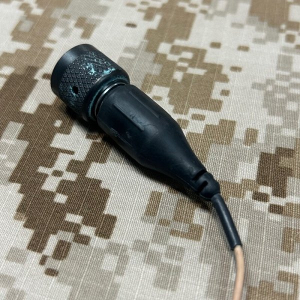 画像7: 実物 TEA  INVISIO M3S  イヤーピースヘッドセット 防水10pin コネクター ケース付き (7)