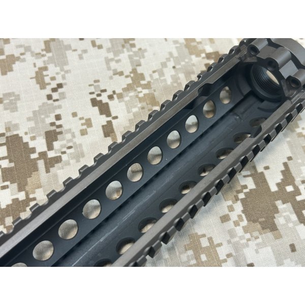 画像12: 官給品 実物 daniel defense M4A1 RIS2 12.25インチレール FDE 2010年製  放出品 (12)