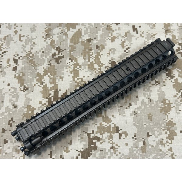 画像4: 官給品 実物 daniel defense M4A1 RIS2 12.25インチレール FDE 2010年製  放出品 (4)