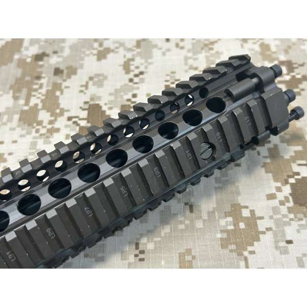 画像7: 官給品 実物 daniel defense M4A1 RIS2 12.25インチレール FDE 2010年製  放出品 (7)