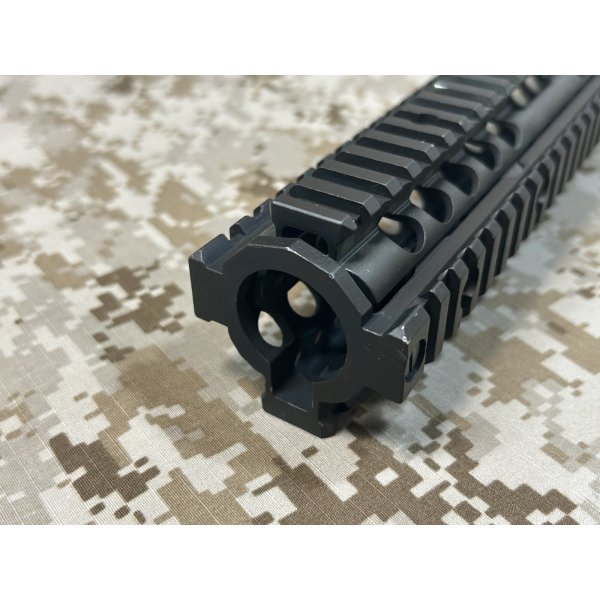 画像17: 官給品 実物 daniel defense M4A1 RIS2 12.25インチレール FDE 2010年製  放出品 (17)
