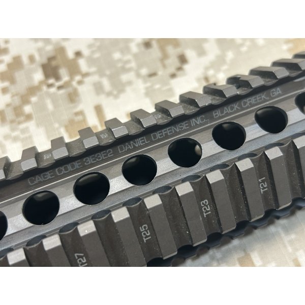 画像20: 官給品 実物 daniel defense M4A1 RIS2 12.25インチレール FDE 2010年製  放出品 (20)