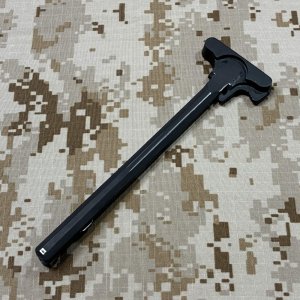 画像: 沖縄放出品 実物官給品 COLT M4チャージングハンドル USED 1