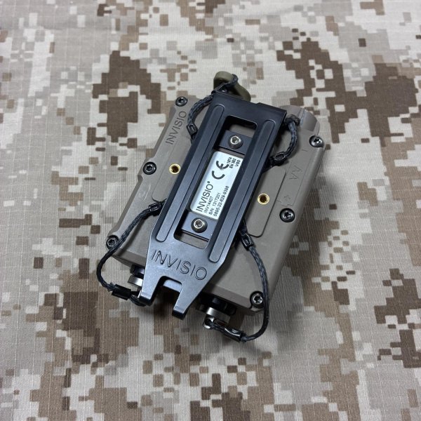 画像2: 実物 INVISIO V50II  dual com control unit  タンカラー キット (2)