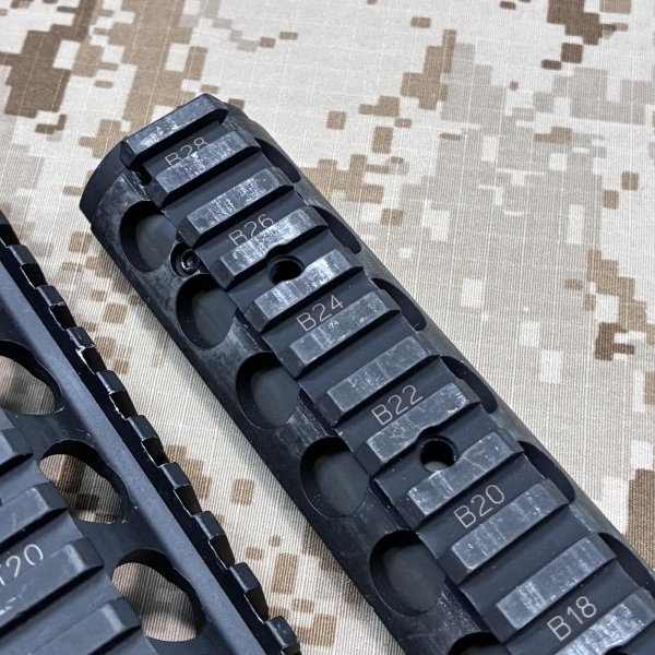 画像6: 放出品  実物 Knights ナイツ RAS ハンドガード（レールパネル、フォアグリップ付き）  (6)