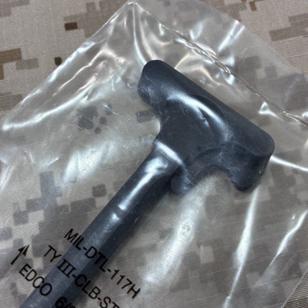 画像2: 実物官給品 COLT M4チャージングハンドル 未開封 (2)